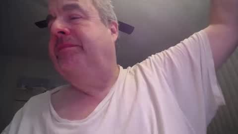 Snapshot of subswichuser00060960 chatting on February 3, 12:36 pm subswitchuser online show from February 3, 12:36 pm