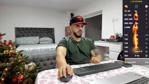 supermanboyxxl online show from December 5, 7:37 am