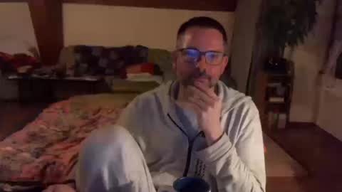 supersquirrel81 online show from March 13, 5:15 am