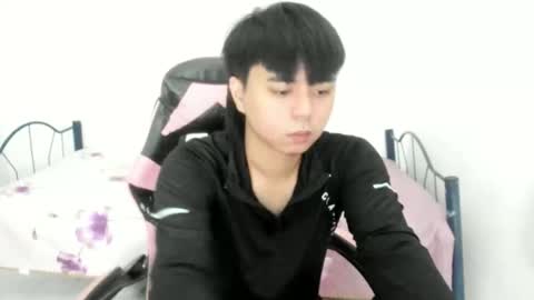 supr4m0 online show from December 20, 8:43 am