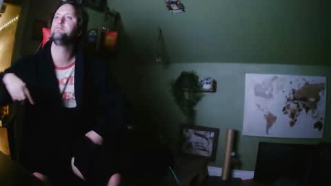 surferdude_here online show from November 4, 8:26 am