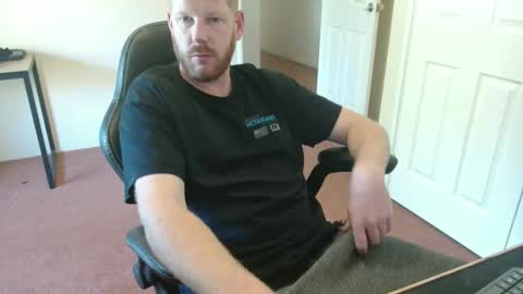 Snapshot of surge_0 chatting on October 18, 11:42 pm surge_0 online show from October 18, 11:42 pm