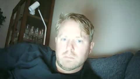 swedishstripper online show from December 14, 12:12 pm