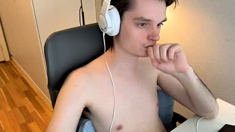 Sweet boy online show from July 8, 1:59 pm