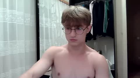 Sweet boy06 online show from July 11, 9:17 pm