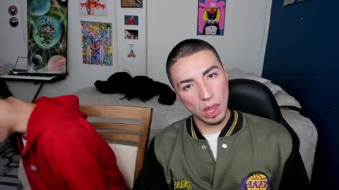 Snapshot of sweet_boys_xx chatting on February 6, 11:43 am CristianBrayan PVT OPEN online show from February 6, 11:43 am