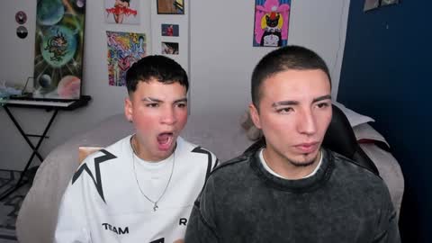Snapshot of sweet_boys_xx chatting on January 21, 11:51 am CristianBrayan PVT OPEN online show from January 21, 11:51 am