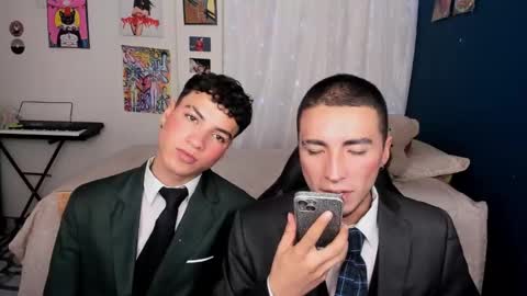 Snapshot of sweet_boys_xx chatting on February 24, 5:00 am CristianBrayan PVT OPEN online show from February 24, 5:00 am
