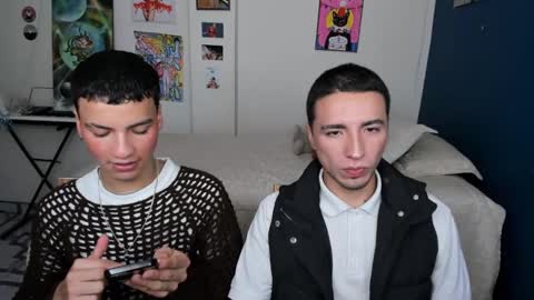 Snapshot of sweet_boys_xx chatting on January 5, 11:59 am CristianBrayan PVT OPEN online show from January 5, 11:59 am