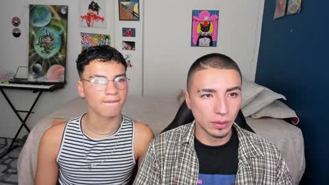 Snapshot of sweet_boys_xx chatting on February 3, 11:20 am CristianBrayan PVT OPEN online show from February 3, 11:20 am