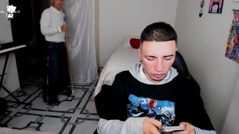 Snapshot of sweet_boys_xx chatting on March 11, 10:29 am CristianBrayan PVT OPEN online show from March 11, 10:29 am