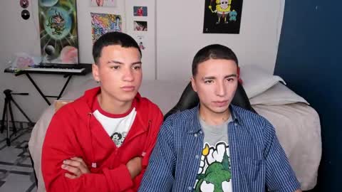 Snapshot of sweet_boys_xx chatting on December 14, 11:50 am CristianBrayan PVT OPEN online show from December 14, 11:50 am