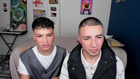 Snapshot of sweet_boys_xx chatting on February 13, 11:39 am CristianBrayan PVT OPEN online show from February 13, 11:39 am