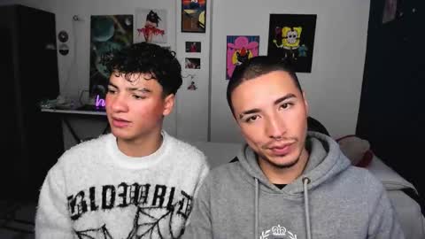 Snapshot of sweet_boys_xx chatting on October 14, 12:12 pm CristianBrayan PVT OPEN online show from October 14, 12:12 pm