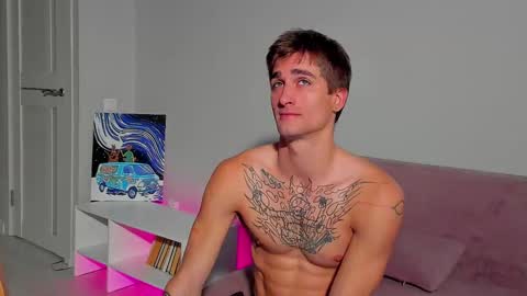 sweet_smith8 online show from December 8, 7:37 am