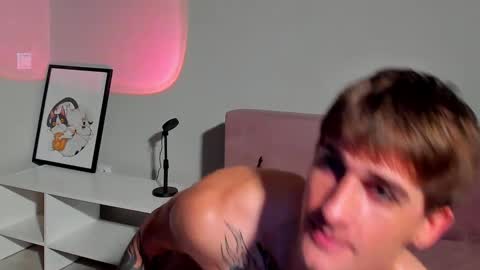 sweet_smith8 online show from January 26, 12:43 pm