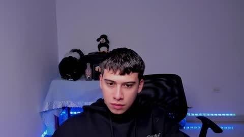 Lian online show from December 11, 3:47 am