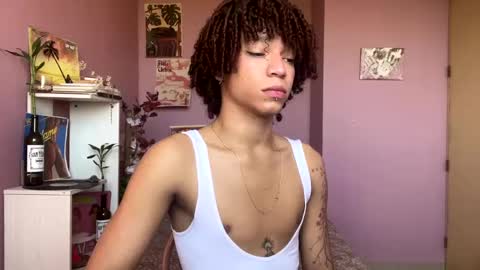 Snapshot of swettcabol chatting on February 15, 3:39 pm swettcabol online show from February 15, 3:39 pm