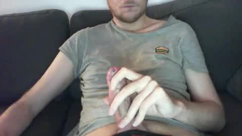 Snapshot of swim_696969 chatting on October 21, 4:21 pm M online show from October 21, 4:21 pm