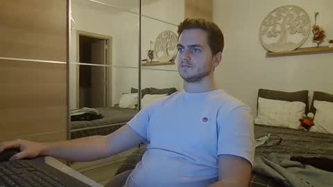 syl092 online show from November 5, 5:26 pm