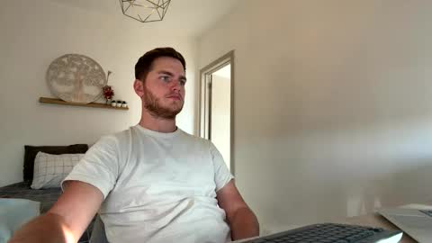 syl092 online show from March 14, 3:41 pm