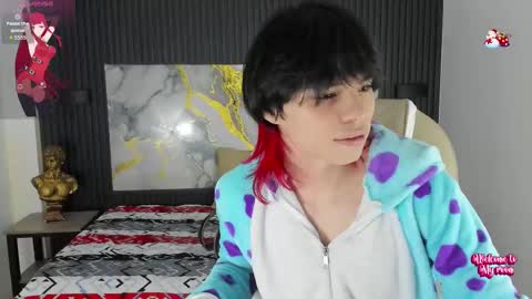 sylasfrost online show from December 16, 8:05 pm