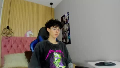 Syriussz online show from February 3, 7:19 pm