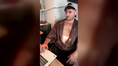 Trey online show from February 24, 3:02 pm