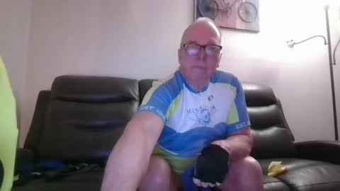 Snapshot of tacrunner66_ chatting on January 21, 2:55 pm tacrunner66_ online show from January 21, 2:55 pm