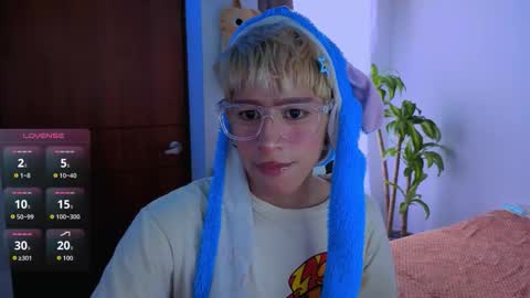 taichi online show from December 15, 4:04 pm