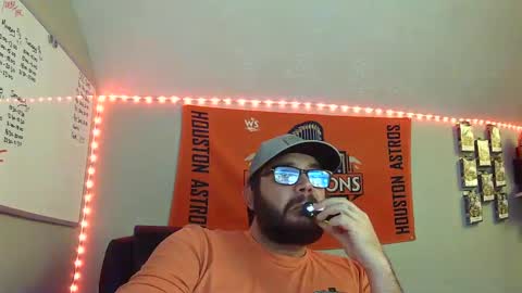 TaintNuzzler online show from February 3, 8:57 am