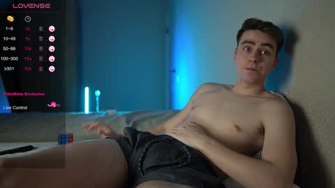 Taison online show from December 3, 7:42 pm