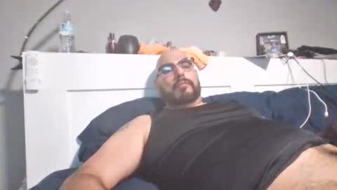 Snapshot of talllatino310 chatting on October 21, 4:26 am talllatino310 online show from October 21, 4:26 am
