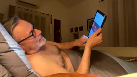 Dominique online show from February 11, 10:50 pm