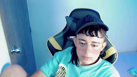 T A T A N online show from November 12, 9:19 pm