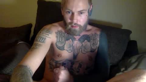 tattoohunkno online show from November 18, 12:03 am