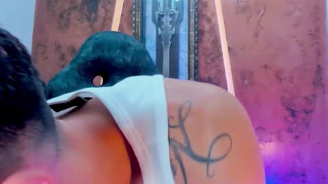 tauro_princs online show from November 9, 10:25 pm