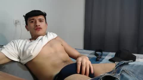 independent model online show from June 23, 7:24 am