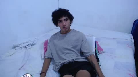 Tayron online show from December 14, 6:09 pm