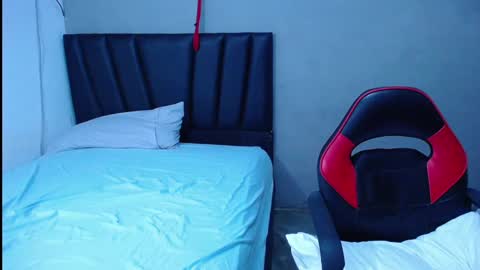 Tayron online show from September 20, 10:54 pm