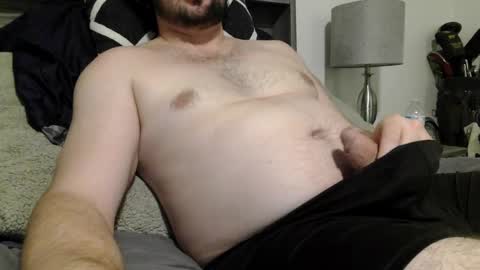 Snapshot of tbag2102 chatting on February 25, 7:58 pm Tbag2102 online show from February 25, 7:58 pm