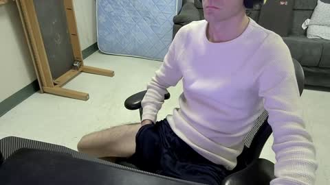 Snapshot of tbone_93 chatting on December 23, 2:28 pm Tbone online show from December 23, 2:28 pm