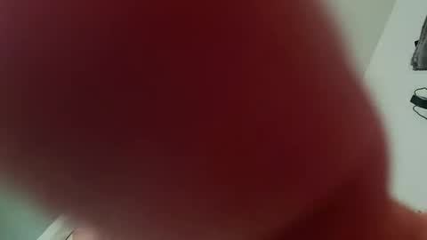 Snapshot of tboy833 chatting on September 25, 4:06 pm Luis online show from September 25, 4:06 pm
