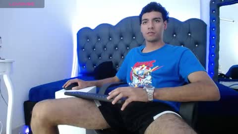 Snapshot of teamporn_18 chatting on December 9, 8:29 pm Danger online show from December 9, 8:29 pm