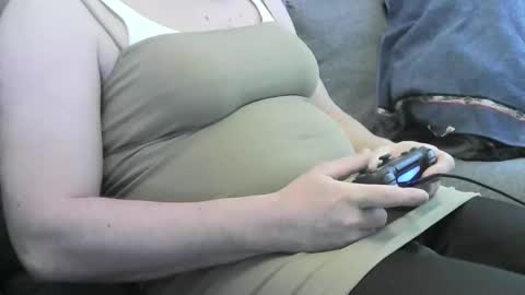 Chris online show from February 8, 9:48 am