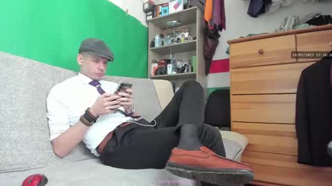 Virg Lszl online show from March 10, 12:38 pm