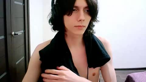 temptvelvet online show from September 12, 3:01 pm