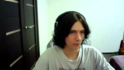 temptvelvet online show from September 18, 5:04 pm