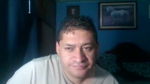 Snapshot of tender_eldelatienda chatting on January 9, 3:15 am Fabio Canavaro online show from January 9, 3:15 am