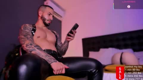 Teo Ferrer online show from October 24, 9:05 pm